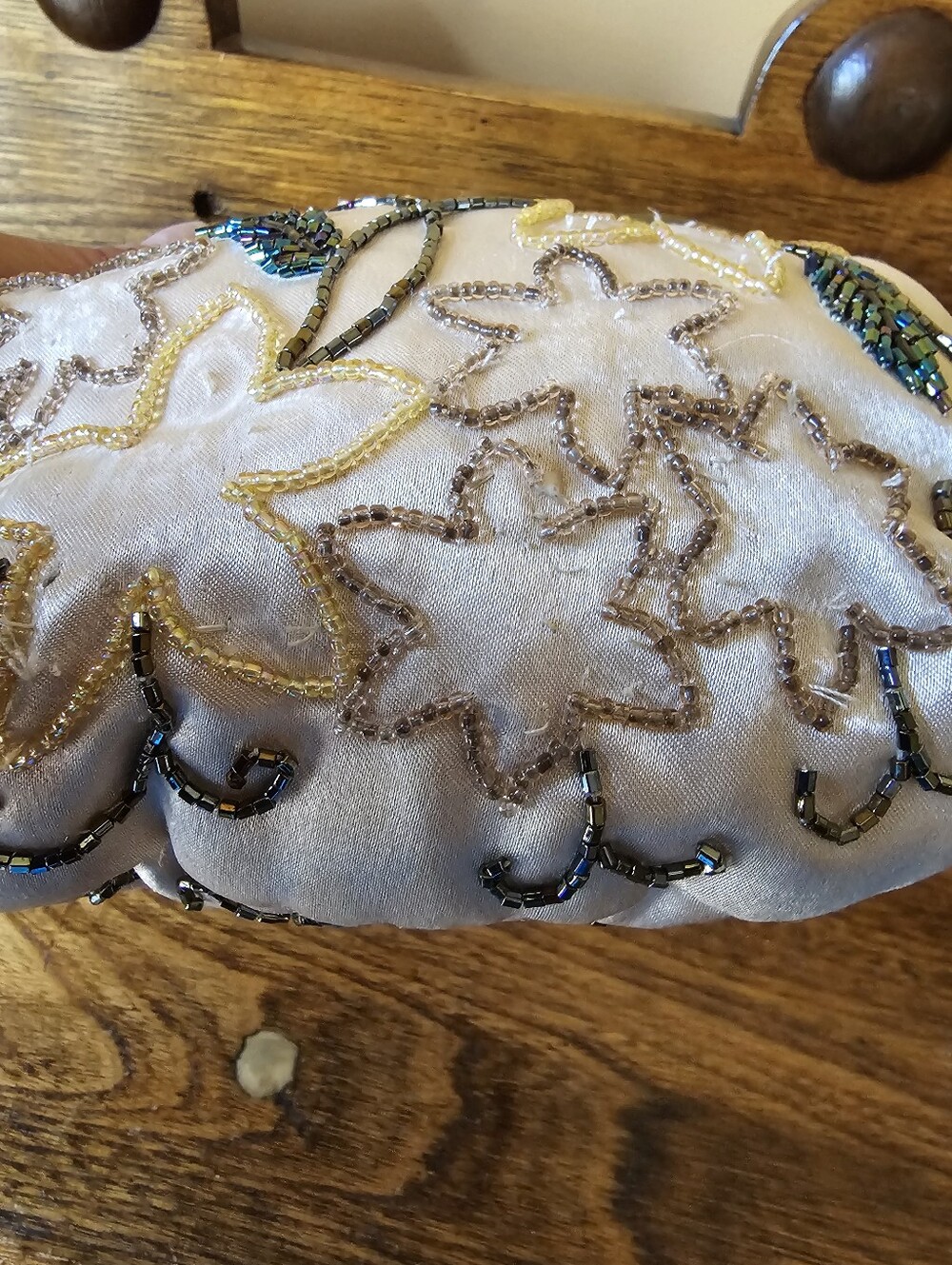VINTAGE Satin Beaded Clutch - Picture 6 of 8